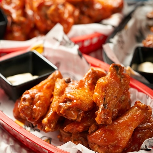 Boss Wings with side 